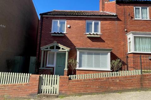 14 Castlegate, Scarborough, YO11 1QY