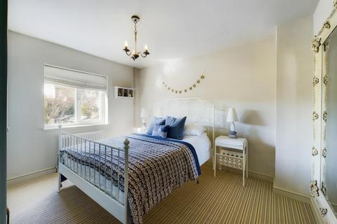 14 Castlegate, Scarborough, YO11 1QY
