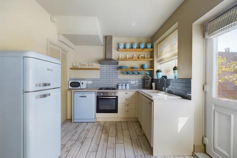 14 Castlegate, Scarborough, YO11 1QY