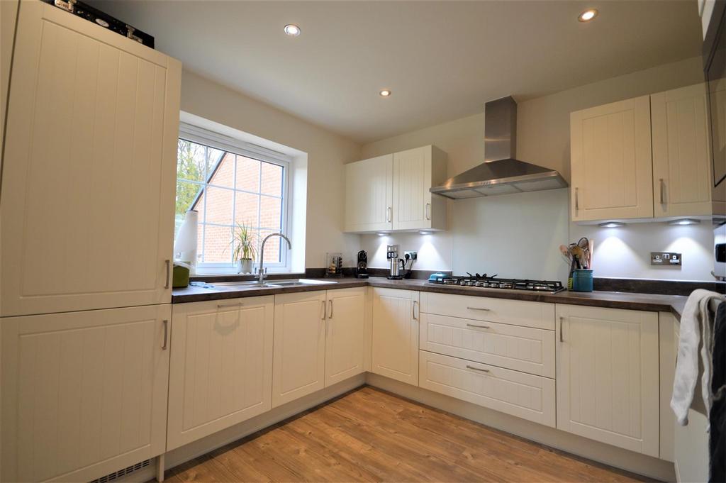 Kitchen.JPG