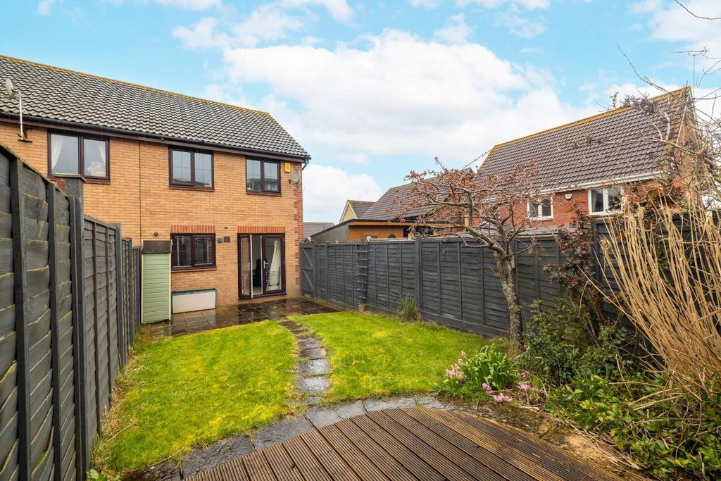 Juniper Way, Bradley Stoke 3 bed end of terrace house for sale £380,000