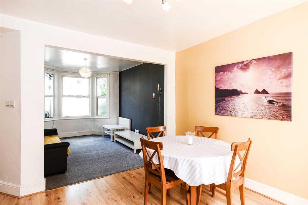 12 Tavistock Avenue-21.JPG