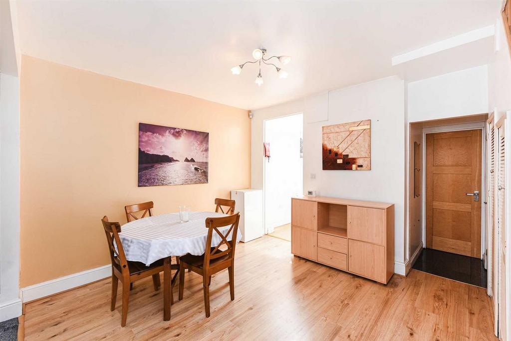12 Tavistock Avenue-20.JPG