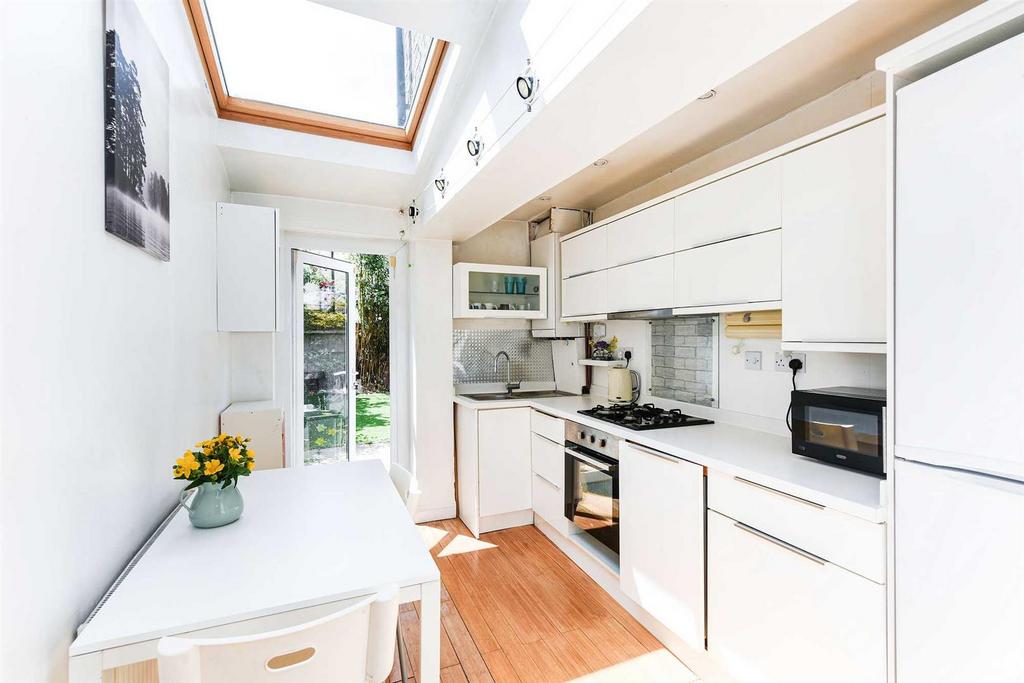 12 Tavistock Avenue-22.JPG
