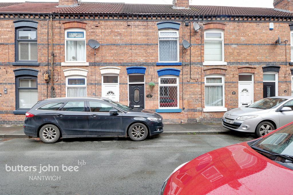 Albert Street, Nantwich 2 bed terraced house for sale £160,000