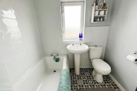 39 Chalcombe Avenue, Northampton, NN2 8LB