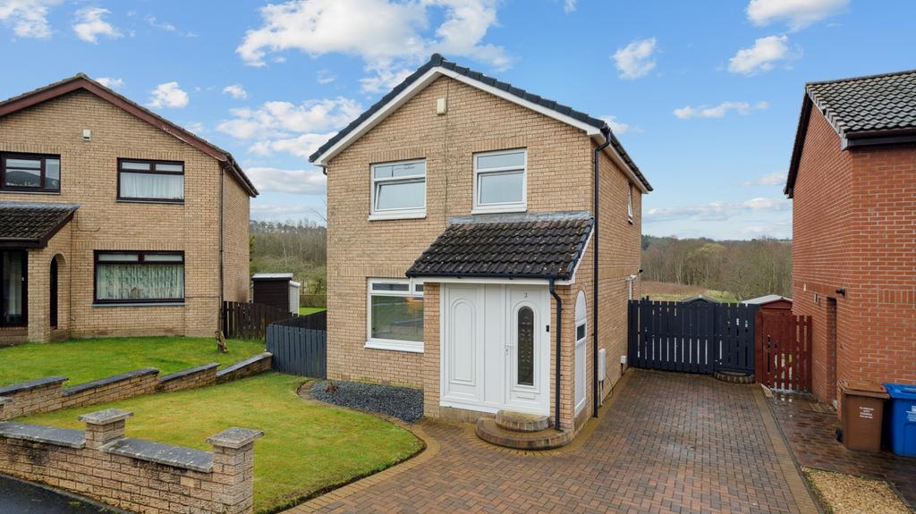 Waukglen Gardens, Darnley, Glasgow, G53 7YW 3 bed detached house £235,000
