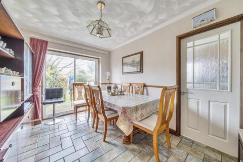 9 Cedar Close, Bromley, BR2 8PR