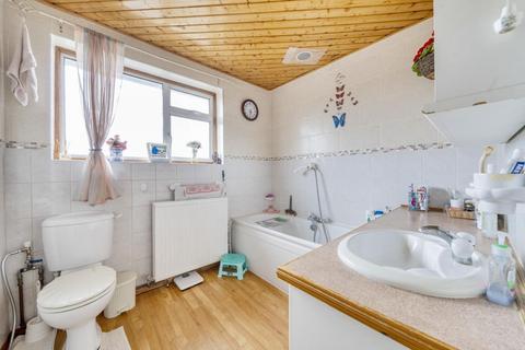 9 Cedar Close, Bromley, BR2 8PR