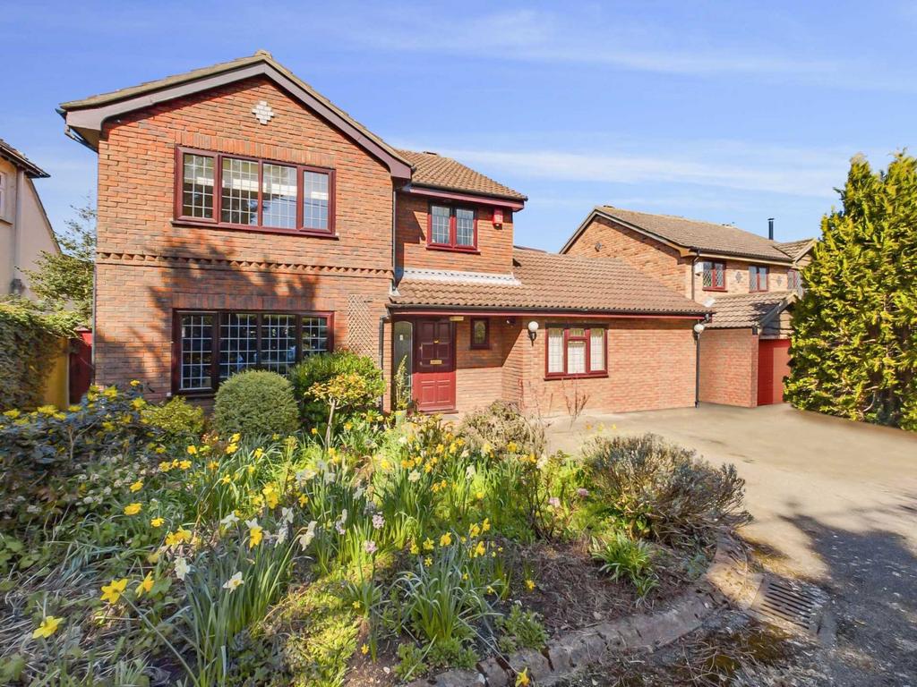 Aylesbury Road, Princes Risborough HP27 4 bed detached house for sale