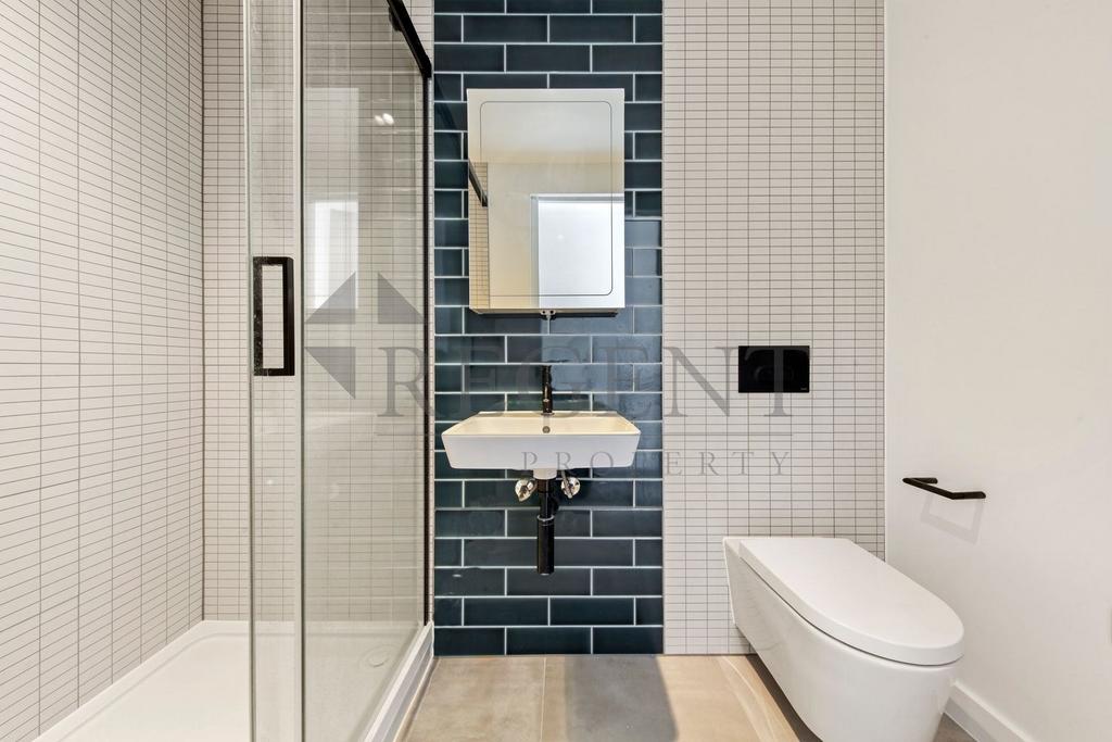 Main ensuite