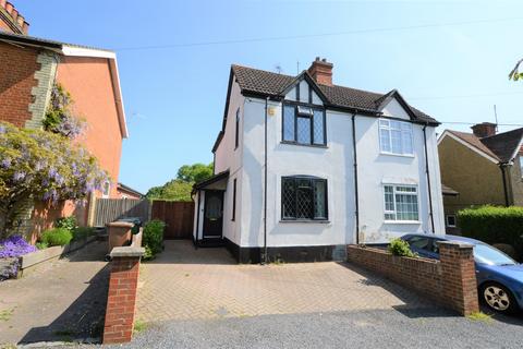 8 Park View, Bagshot, GU19 5HH