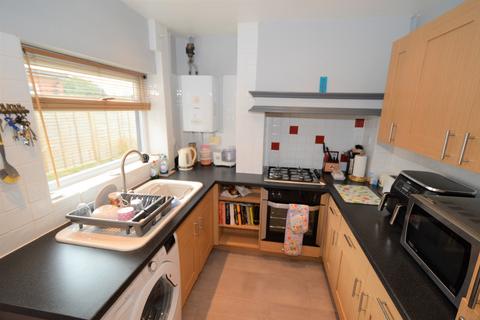 8 Park View, Bagshot, GU19 5HH