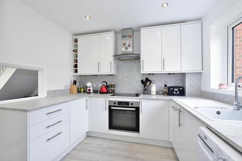 69 Furtherfield, Abbots Langley, WD5 0PN