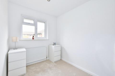 69 Furtherfield, Abbots Langley, WD5 0PN