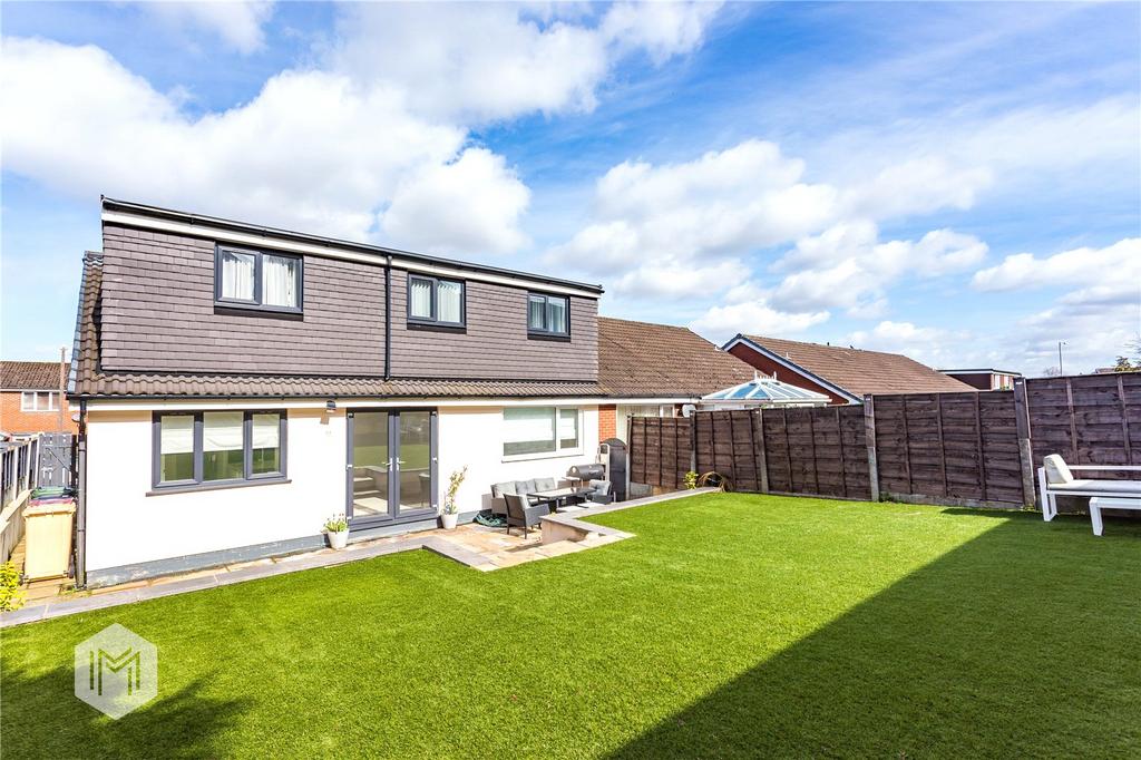 Braeside Grove, Bolton, Lancashire, BL3 4 bed bungalow £360,000