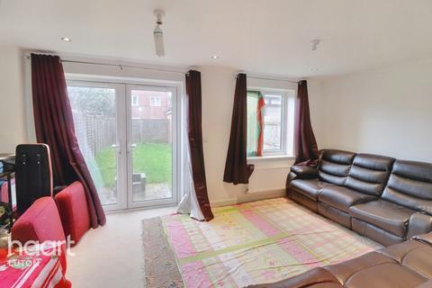 4 bedroom semi-detached house for sale - Guardian Way, Luton