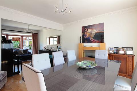 49 Robin Hood Lane, London, SW15 3PX
