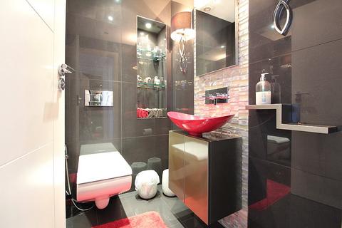 49 Robin Hood Lane, London, SW15 3PX