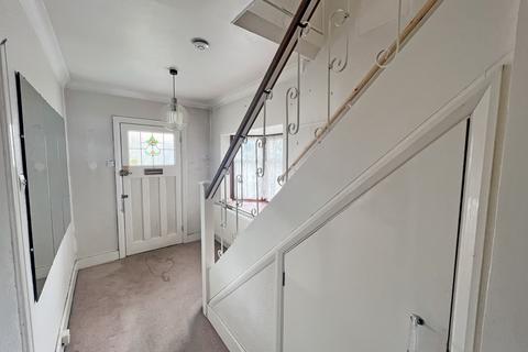 147 Avenue Road, Erith, DA8 3BH