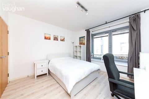 2 bedroom flat for sale, Queens Road, Brighton, BN1