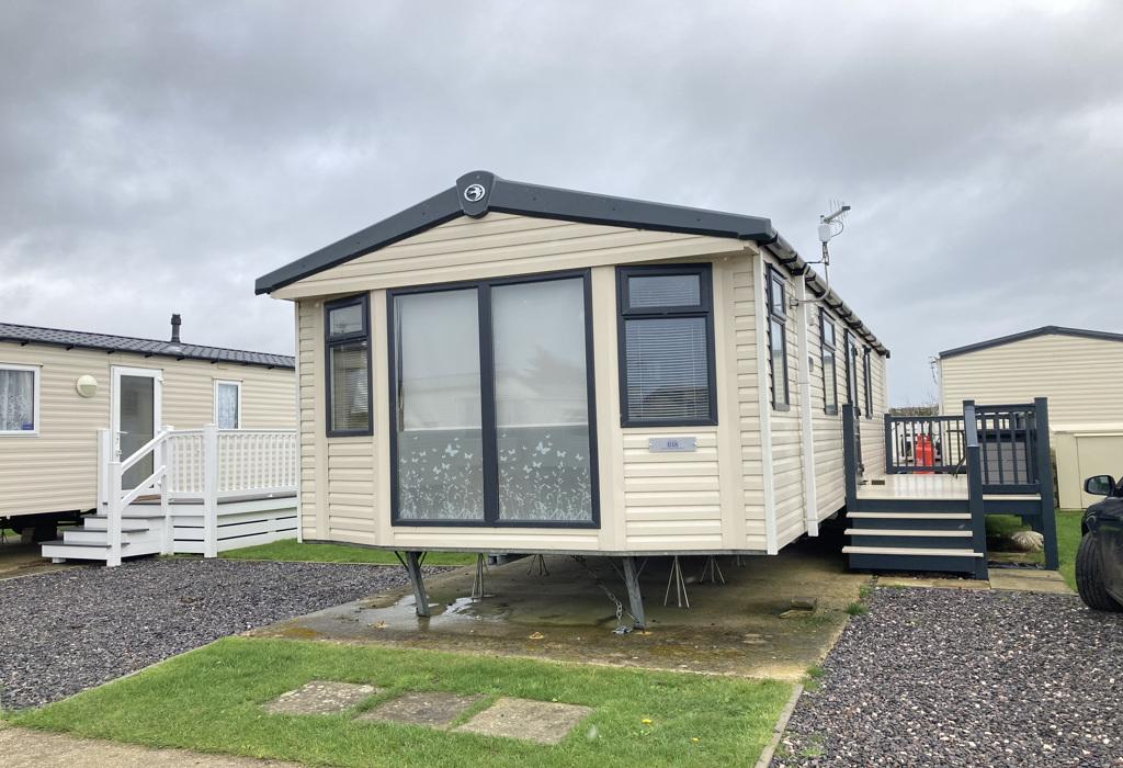 Royale Resorts, Manor Road, Hayling Island, Hampshire 2 bed park home