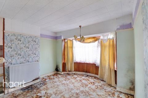 1 Chandos Road, Luton, LU4 8EX
