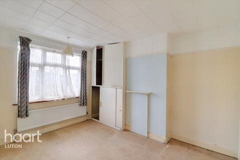 1 Chandos Road, Luton, LU4 8EX