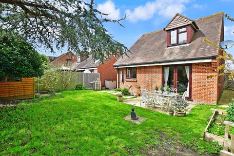 3 bedroom link detached house for sale - Copperfields, Lydd, Kent