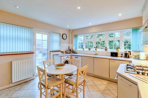 31 Highland Road, Amersham, HP7 9AX