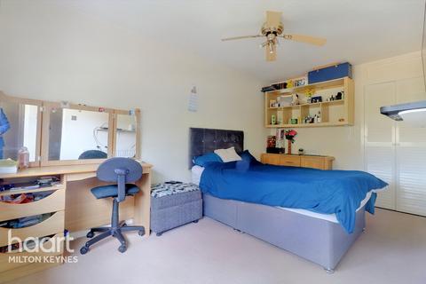 4 bedroom end of terrace house for sale, St Dunstans, Coffee Hall