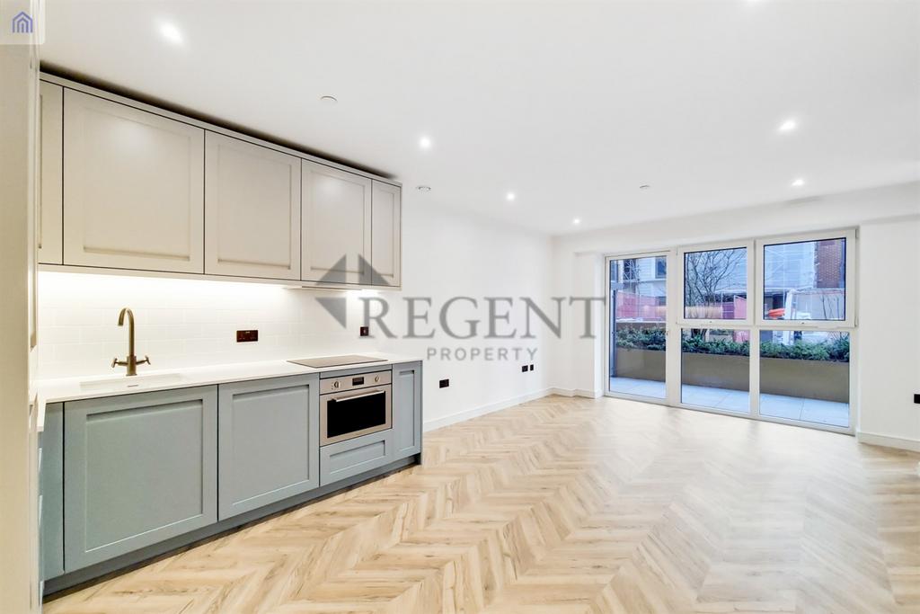 Canning House, Kingston Upon Thames, KT1 2 bed apartment £3,300 pcm