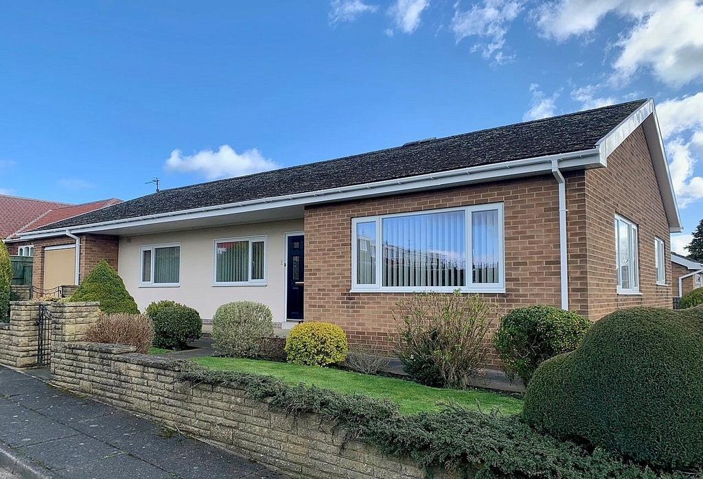 Dunelm Grove, Shildon, DL4 3 bed detached bungalow for sale £240,000
