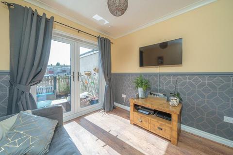 21 Aberdeen Walk, Macclesfield, SK10 3EB