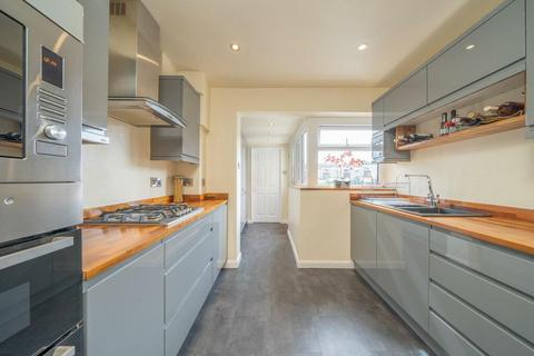 21 Aberdeen Walk, Macclesfield, SK10 3EB