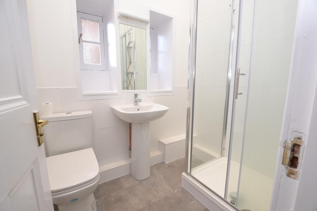 Apartment in Edinburgh - View 5