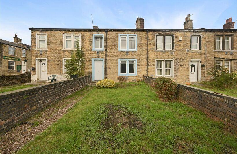 Bradford Road, Fartown, Huddersfield, West Yorkshire, HD1 6EA 3 bed