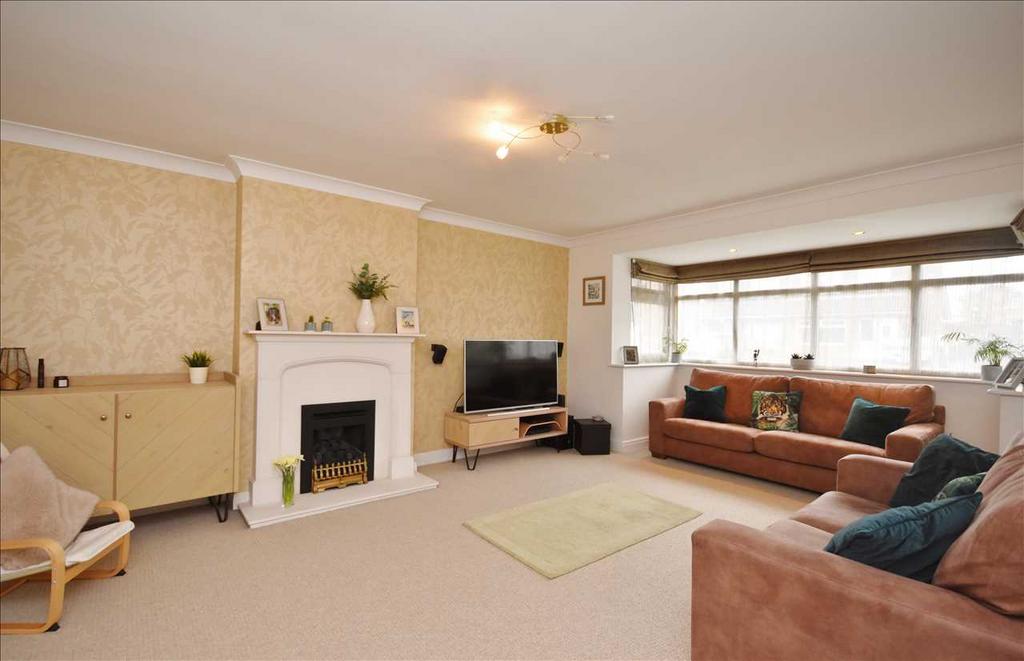 Princess Way, Euxton, Chorley 4 bed detached house £325,000