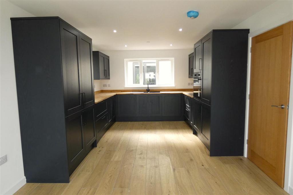 Kitchen / Diner