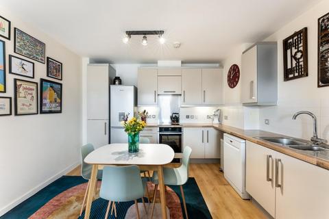 2 bedroom apartment to rent, Kelday Heights, London, E1