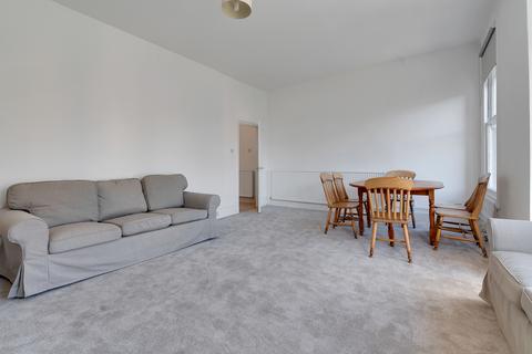 3 bedroom apartment to rent, Roseleigh Avenue, London, N5