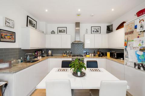 Flat 1, Wray Coppice Oaks Road, Reigate, RH2 0LE