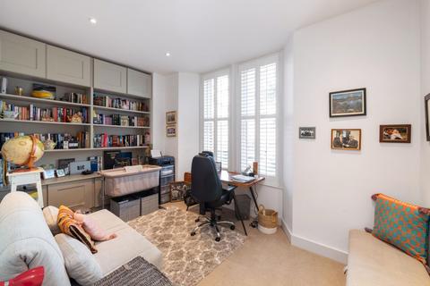 Flat 1, Wray Coppice Oaks Road, Reigate, RH2 0LE