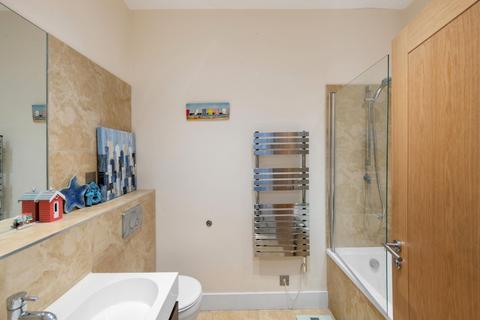 Flat 1, Wray Coppice Oaks Road, Reigate, RH2 0LE