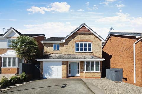4 bedroom detached house for sale - Wentworth Grove, The Fairways, Winsford