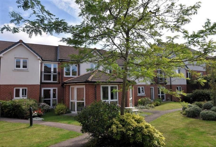 Chieveley Close, Tilehurst, Reading... 1 bed retirement property £120,000