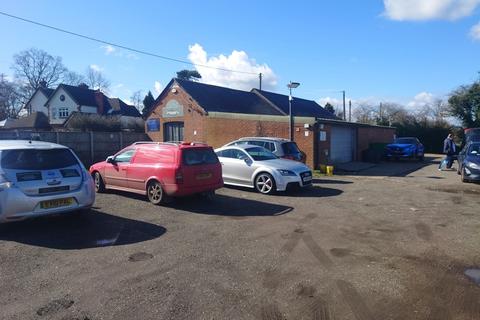 Industrial unit to rent - The Workshop, Leeds Road, Langley, Maidstone, Kent, ME17 3LX