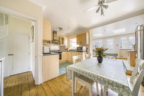 51 Arrol Road, Beckenham, BR3 4NX