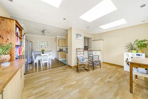 51 Arrol Road, Beckenham, BR3 4NX