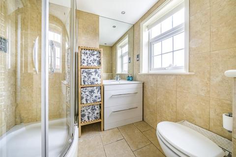 51 Arrol Road, Beckenham, BR3 4NX